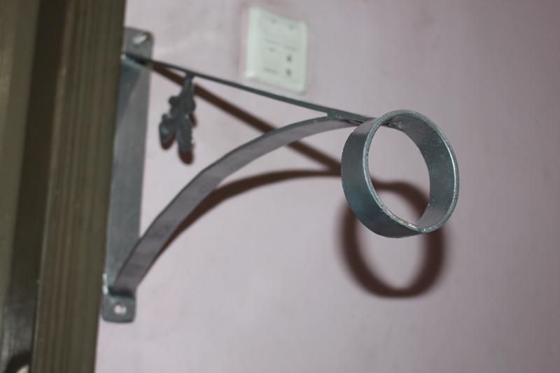 Heritage Grey Wall Rail - Traditional iron handrail with decorative leaf accent